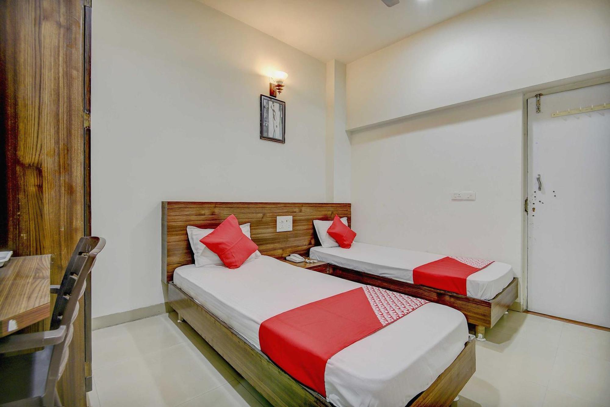 Hotel O Plus Corporate One Khapa  Екстериор снимка