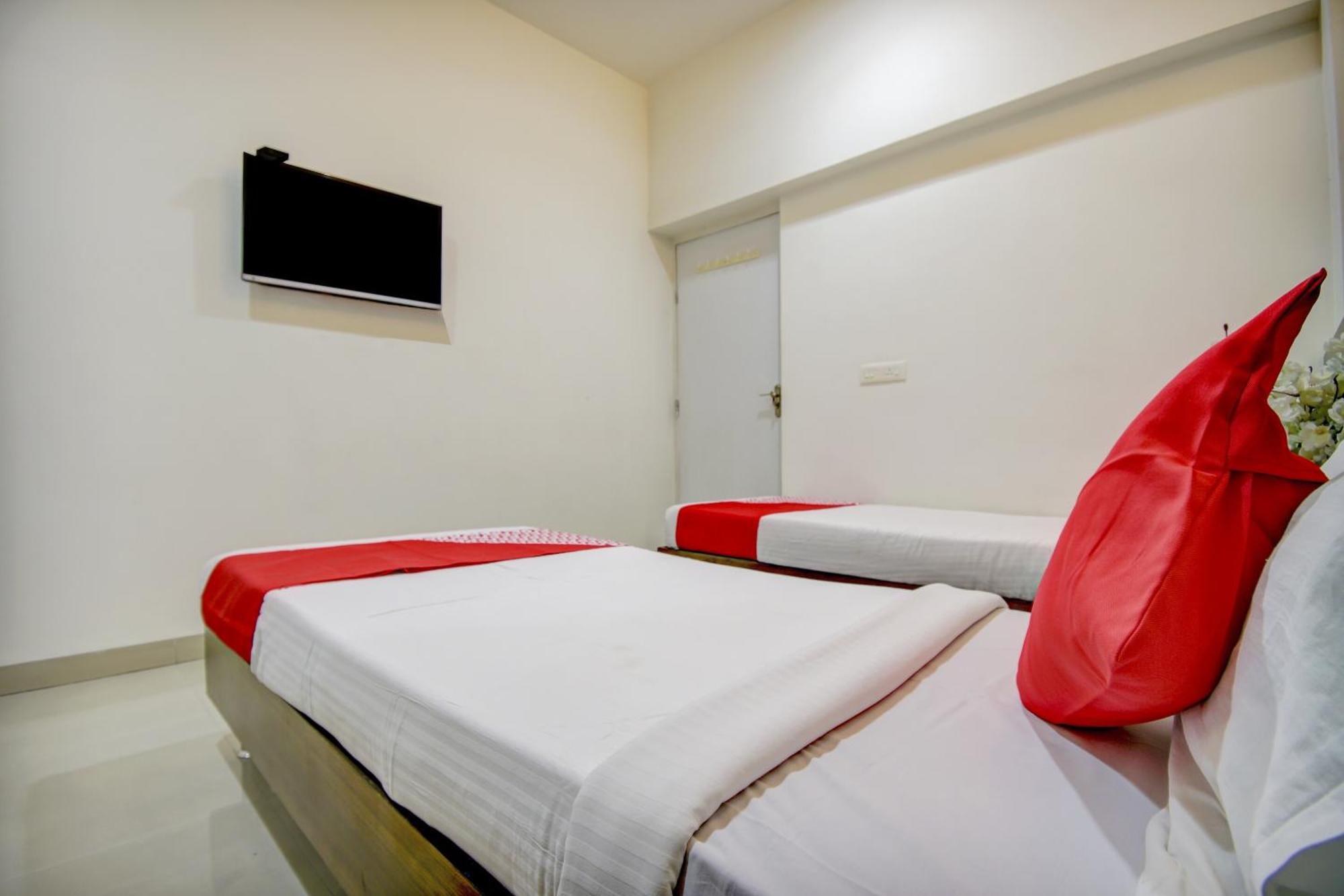 Hotel O Plus Corporate One Khapa  Екстериор снимка