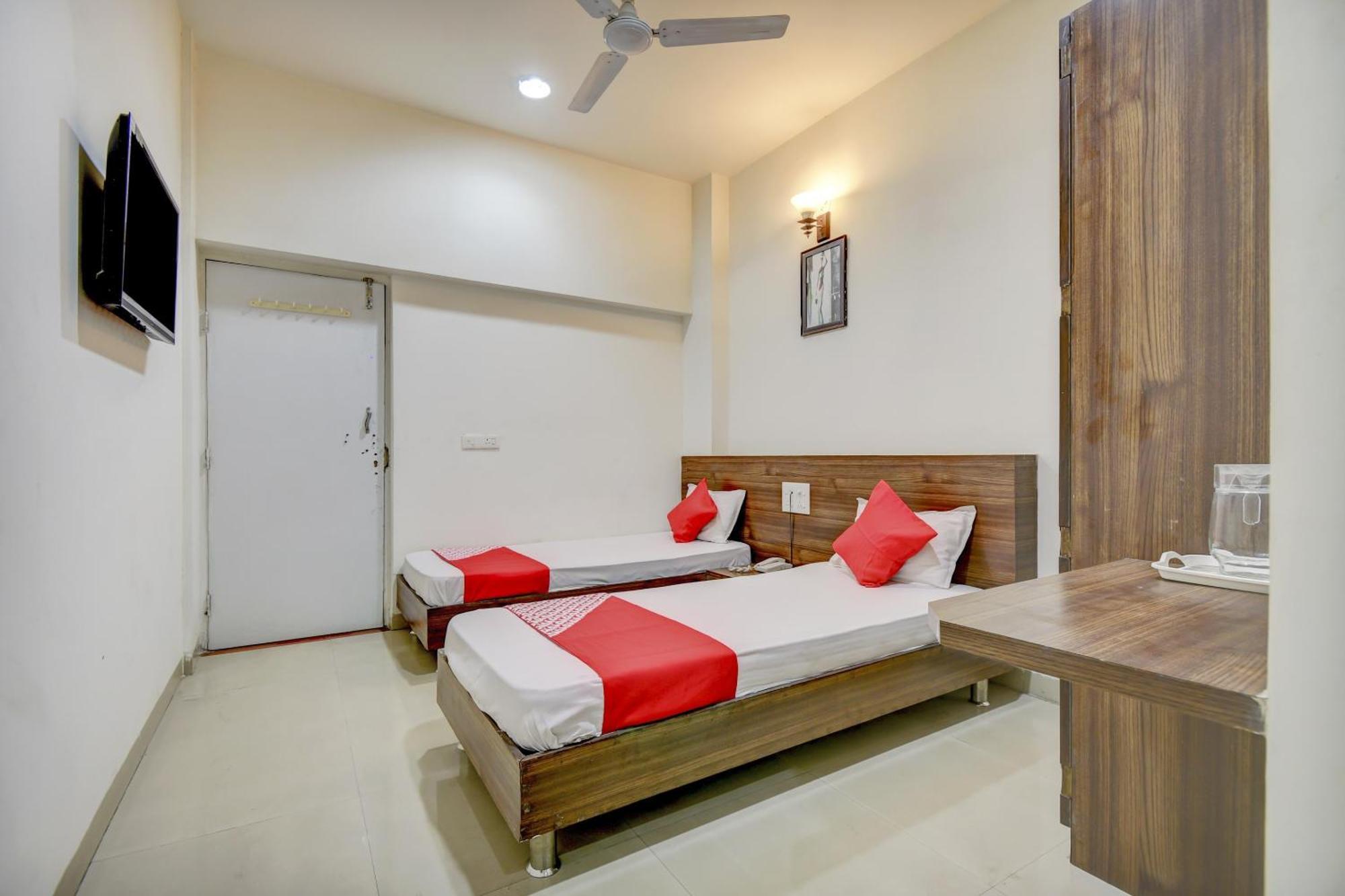 Hotel O Plus Corporate One Khapa  Екстериор снимка