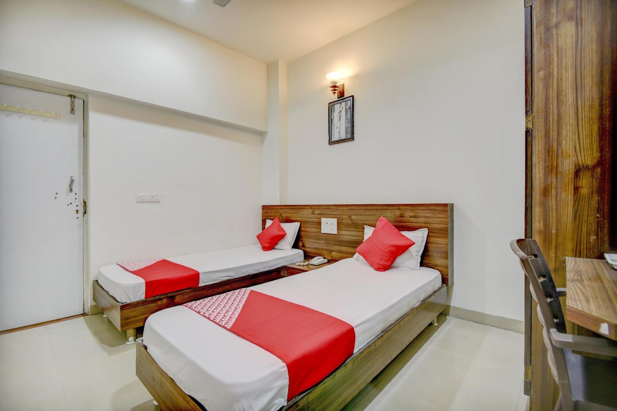 Hotel O Plus Corporate One Khapa  Екстериор снимка